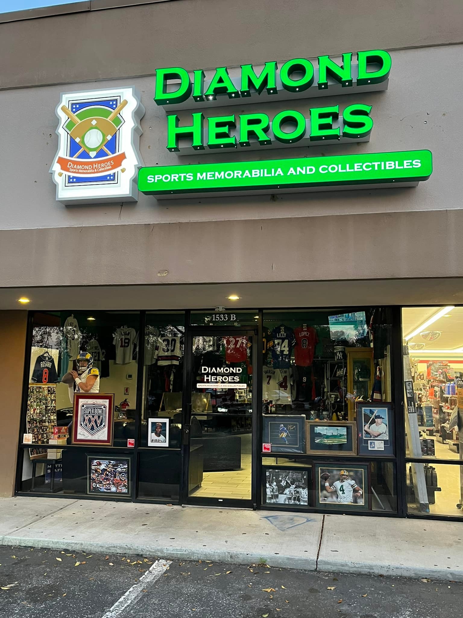 Diamond Heroes Sports Memorabilia & Collectibles