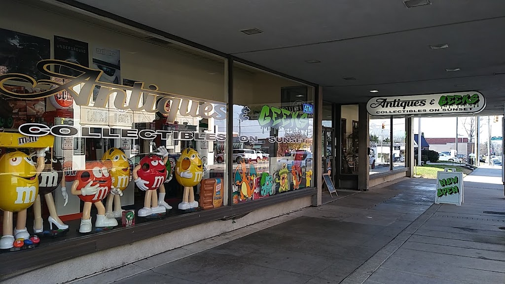 Antiques & Geeks Collectibles on Sunset